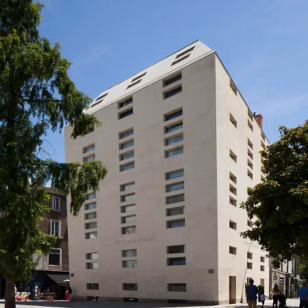 Hotel La Perouse 4*