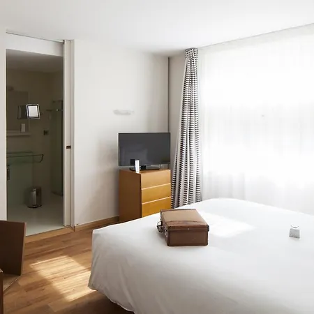 Hotel La Perouse Nantes