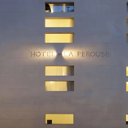 Hotel La Perouse 4*