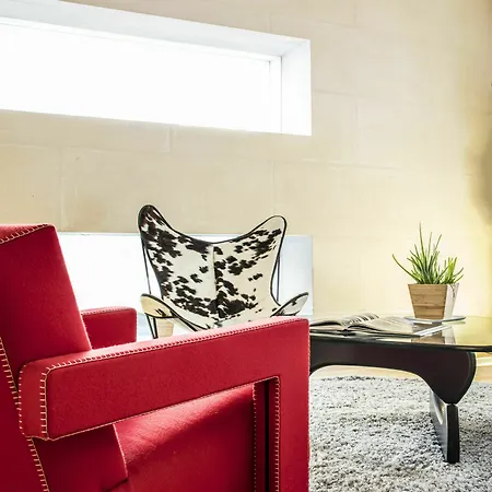 La Perouse Hotel 4*
