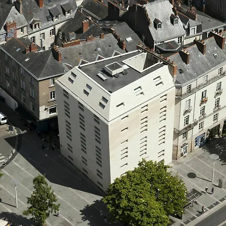 Hotel La Perouse 4*